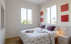 Italian Design Apartment In Rotchild /Habima